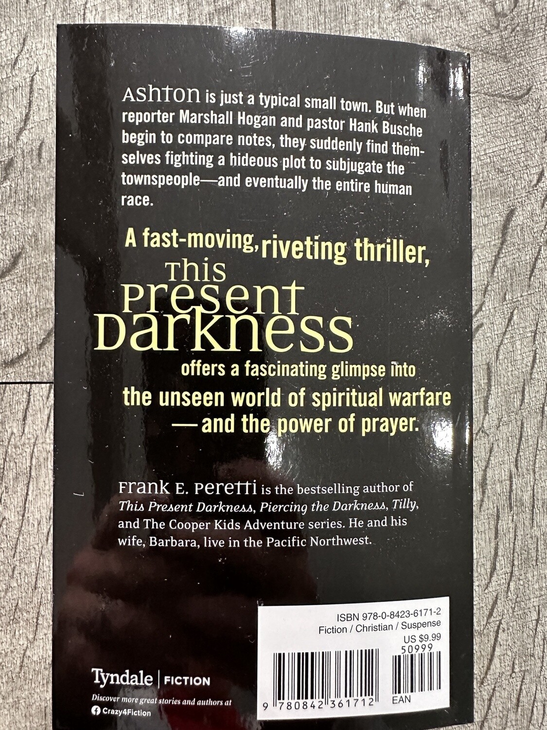 Peretti, Frank- This Present Darkness