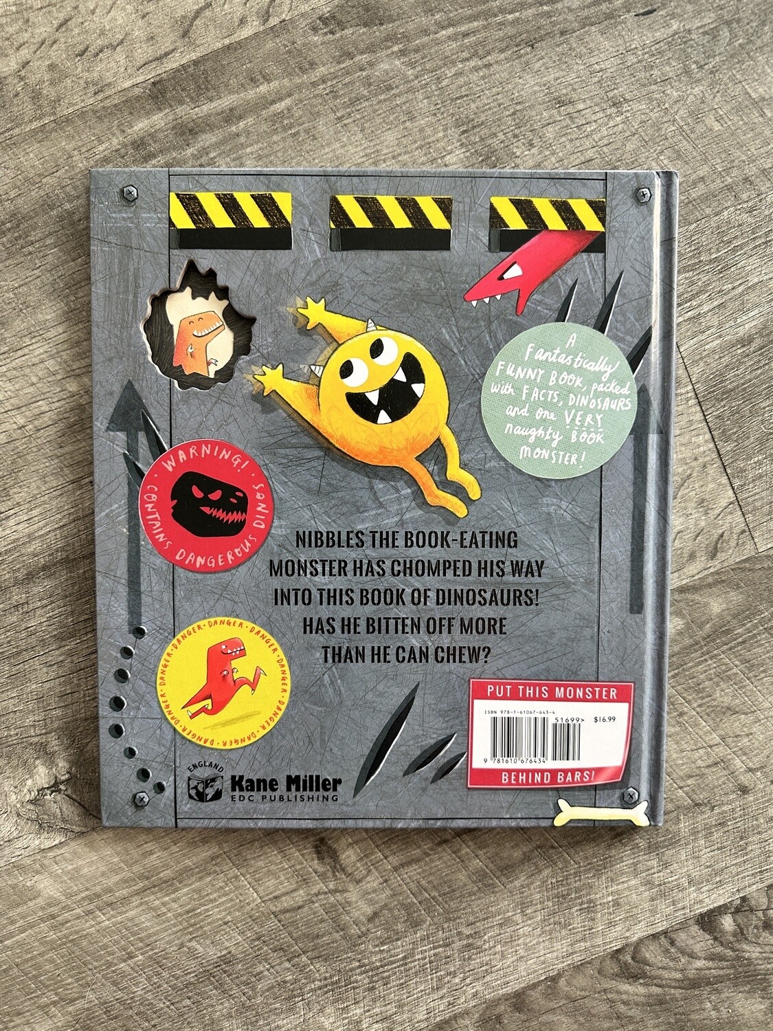 Yarlett, Emma-Nibbles The Dinosaur Guide
