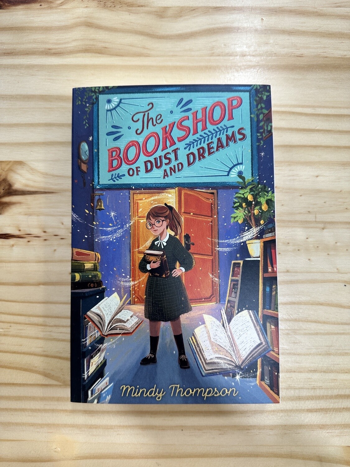 Thompson, Mindy-The Bookshop of Dust and Dreams