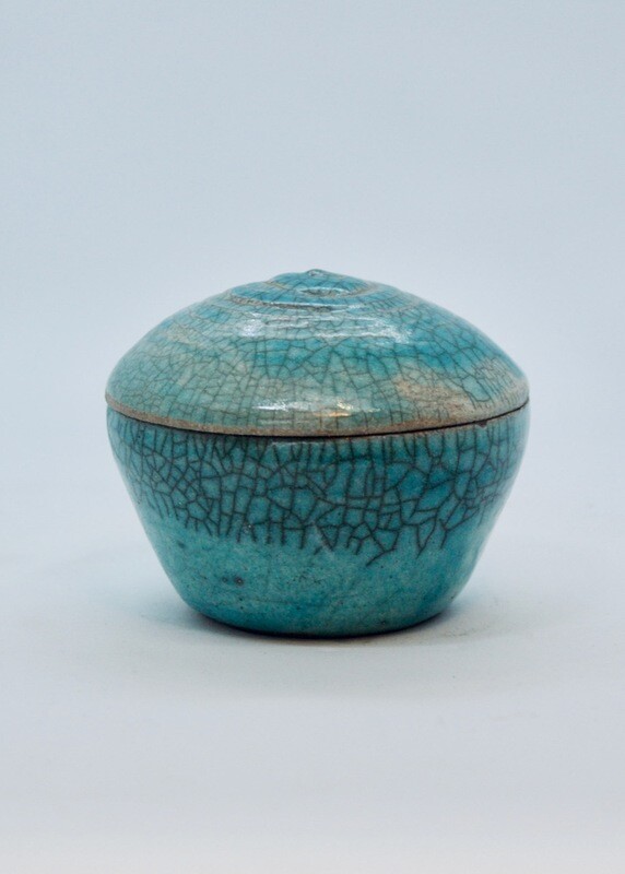 Türkisblaue Raku-Miniurne