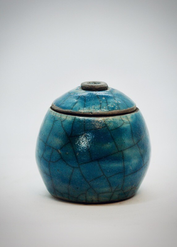 Orientblaue Raku-Miniurne