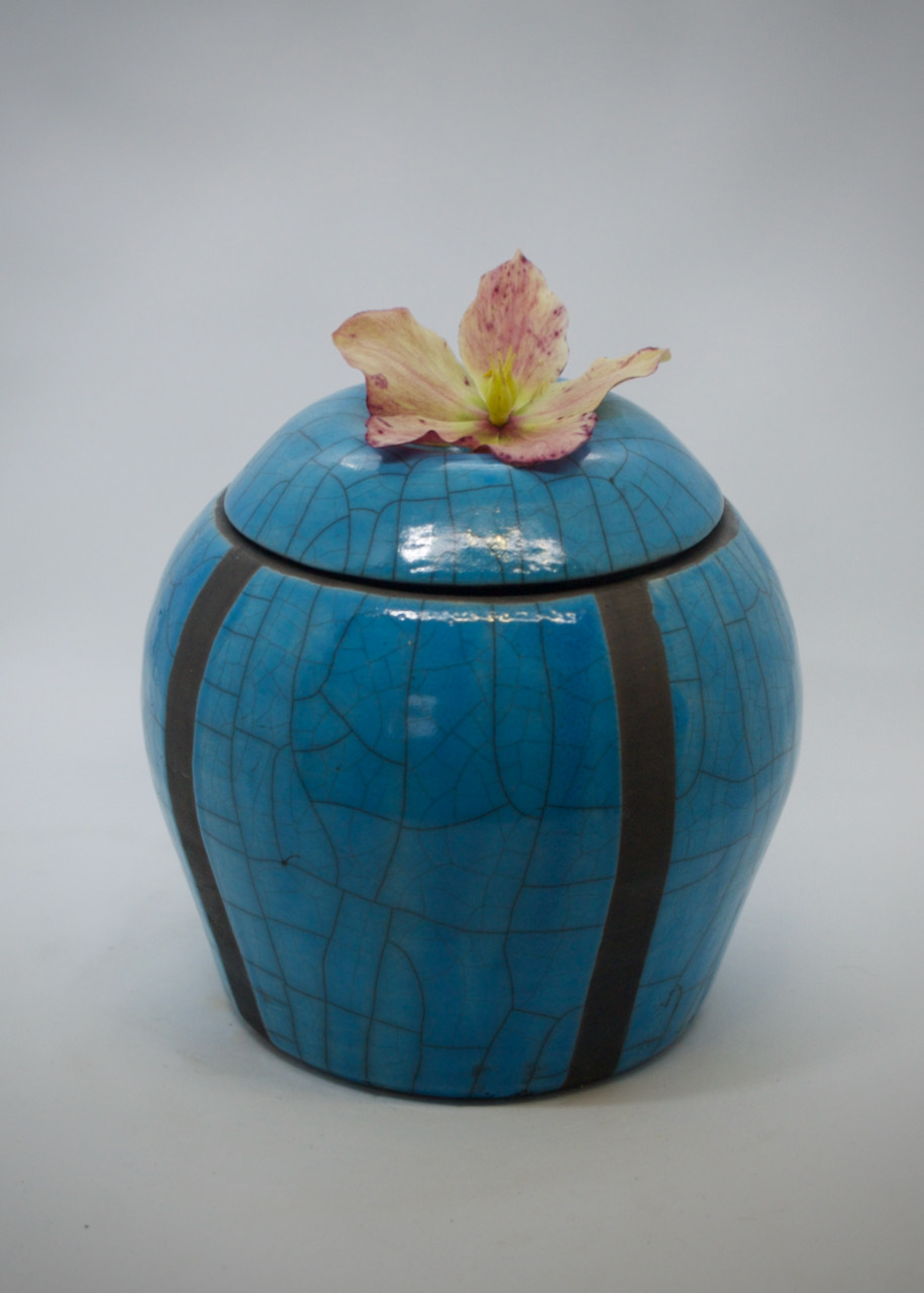 Türkisblaue Raku-Urne, M