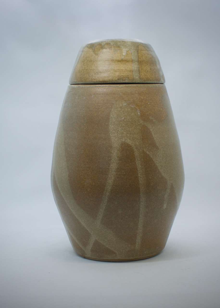 Beige-braune Urne, L