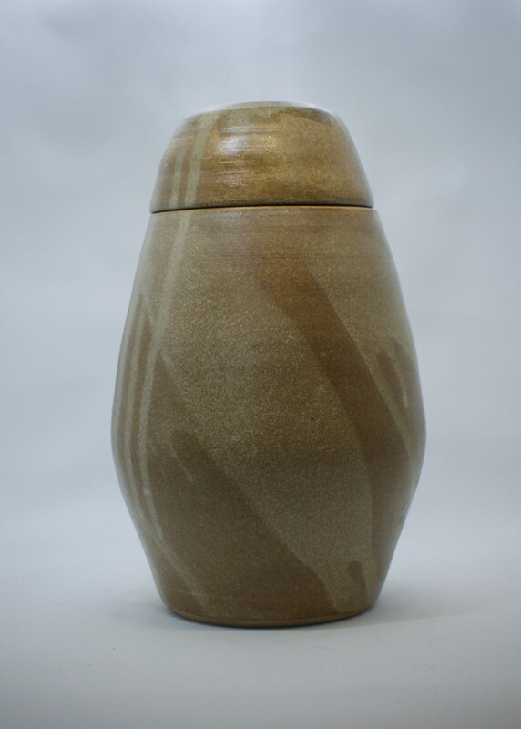 Beige-braune Urne, L