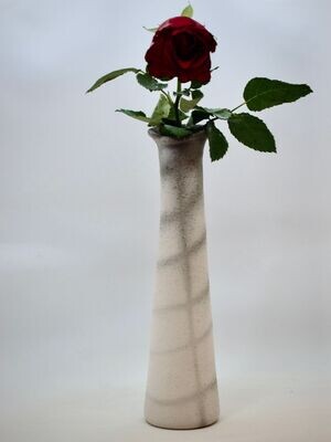 Konische Vase weiß-grau, geräuchert