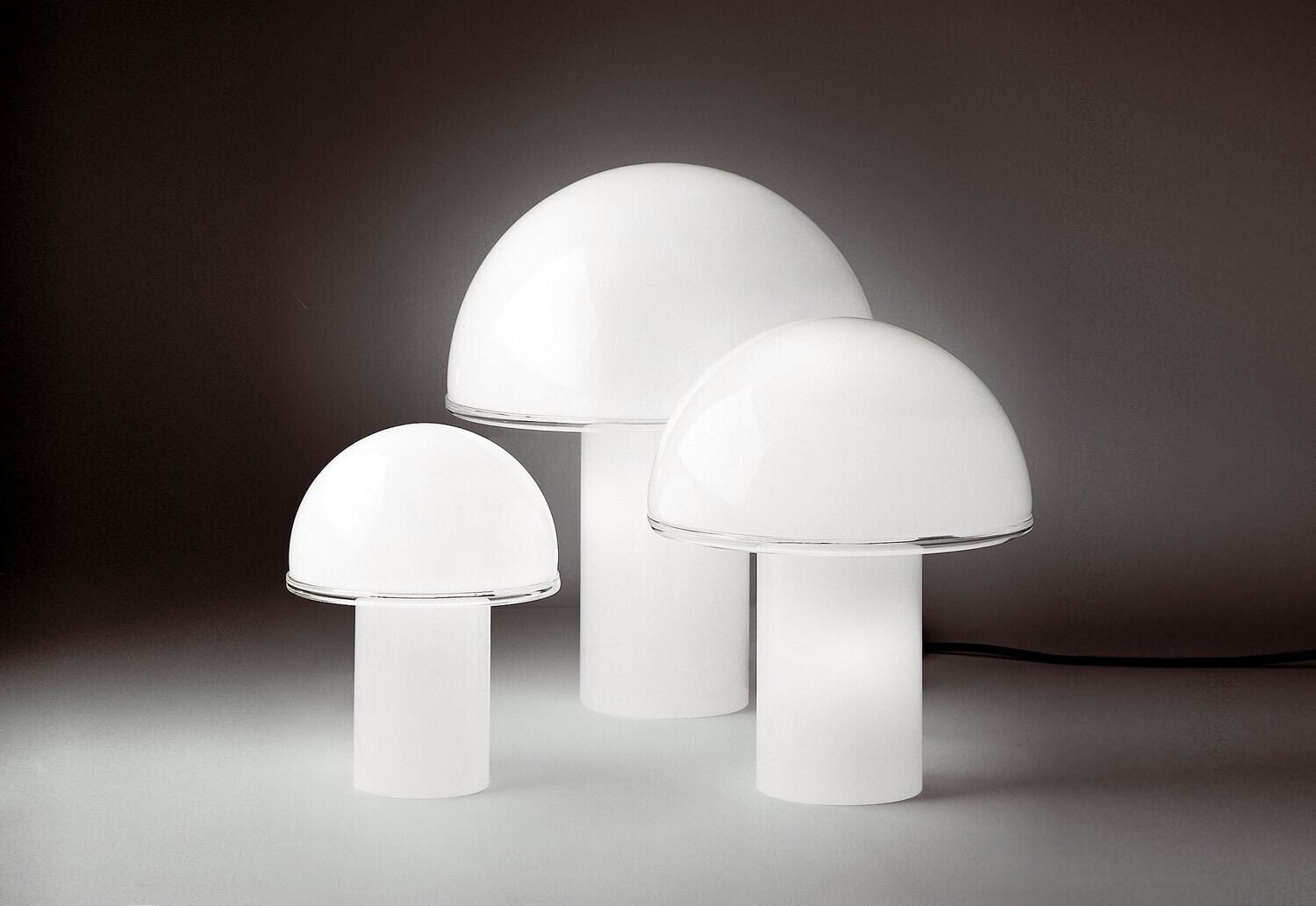 ONFALE TABLE