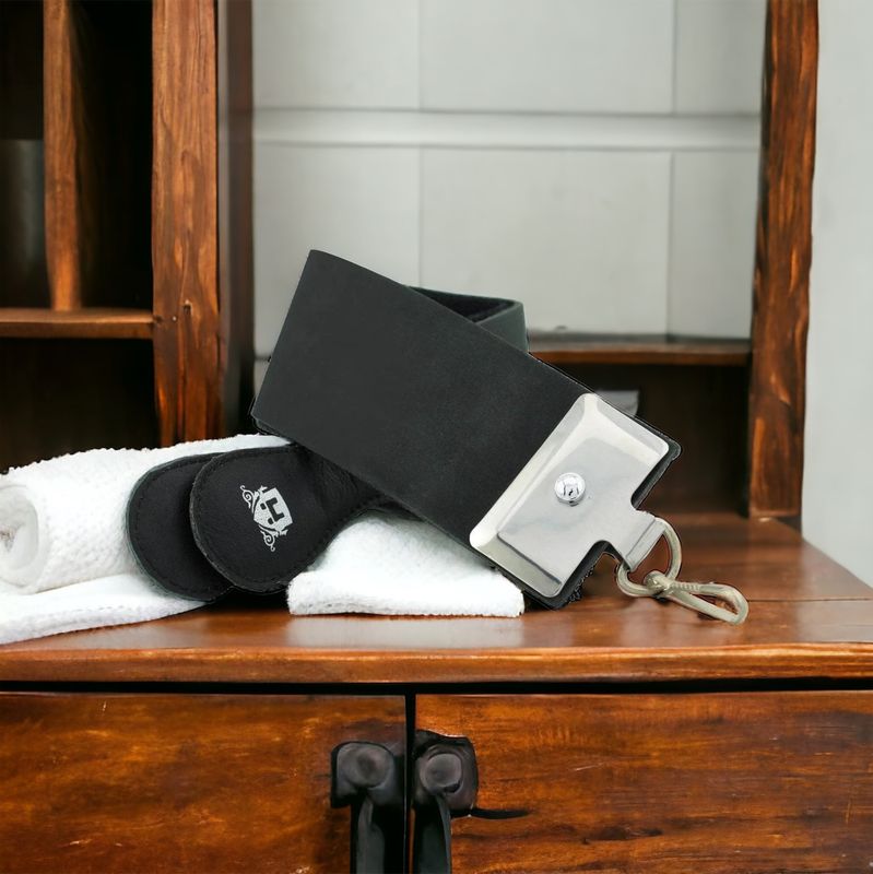HARYALI LONDON LEATHER BARBER STROP (BLACK)