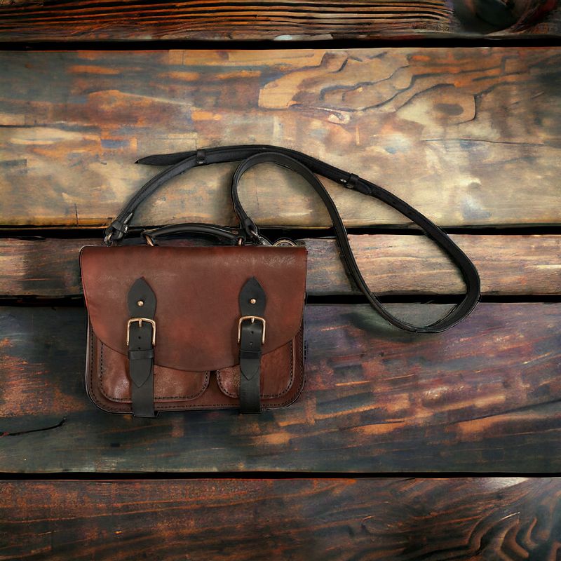 LEATHER BRIEFCASE (MINI)