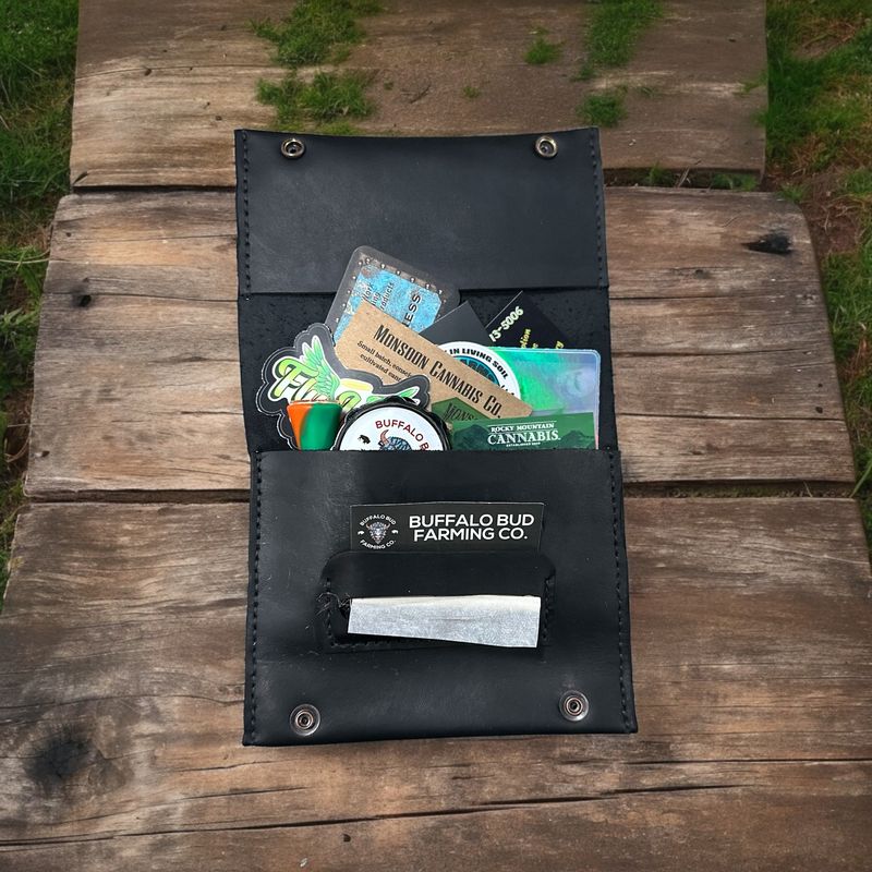 ROLL YOUR OWN POUCH