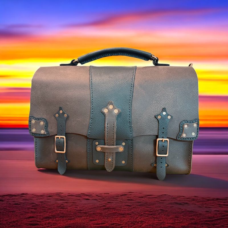 LEATHER BRIEFCASE (LARGE)