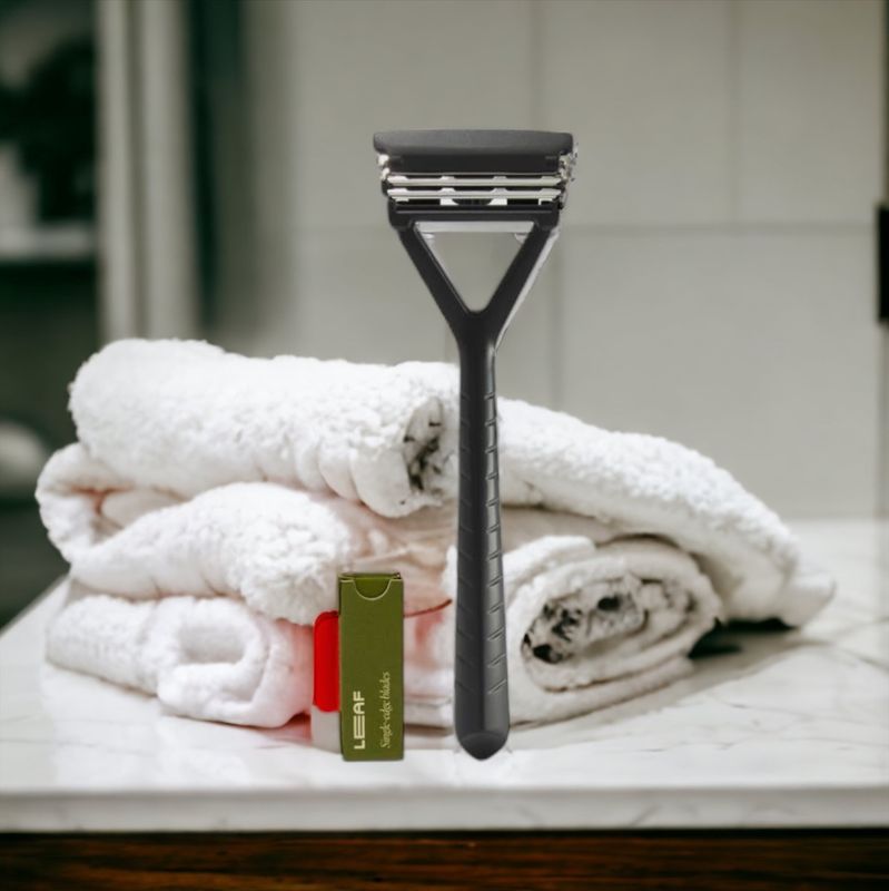 Black Leaf Razor