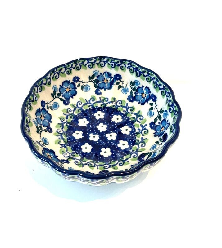 Scalloped Bowl - Shape 23 - 00226
