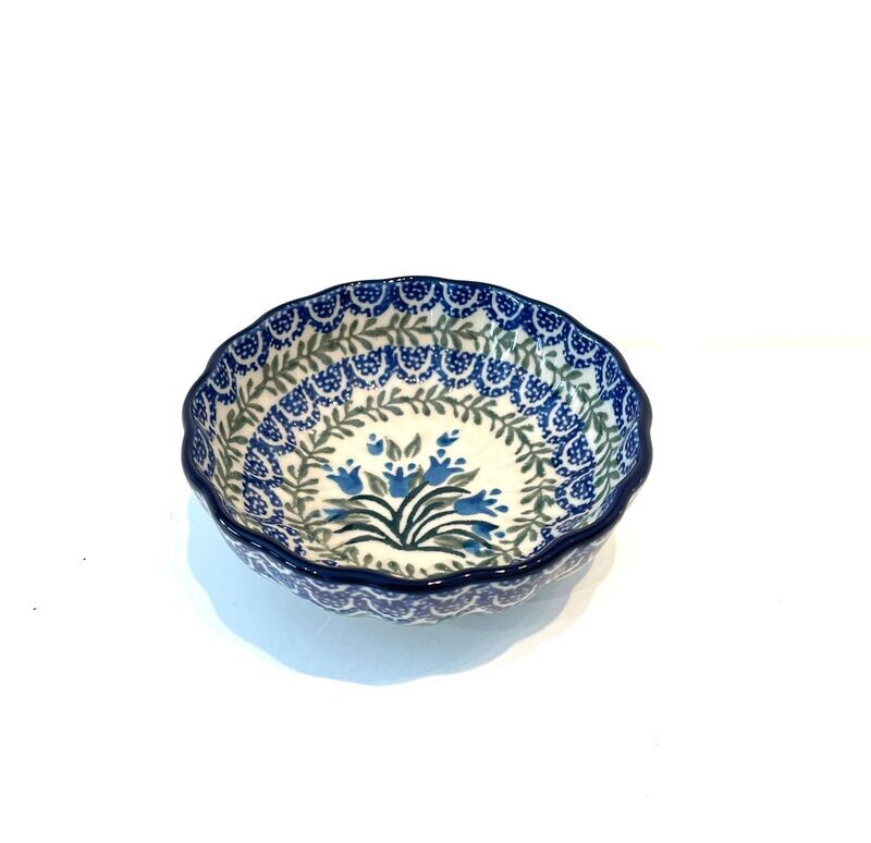 Scalloped Bowl - Shape 23 - 00233