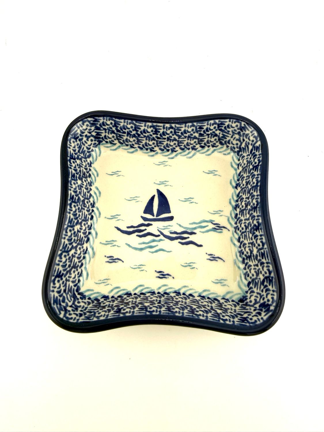 Wavy 4 Wavy 4" Shallow Dish - Shape 630 - 00387