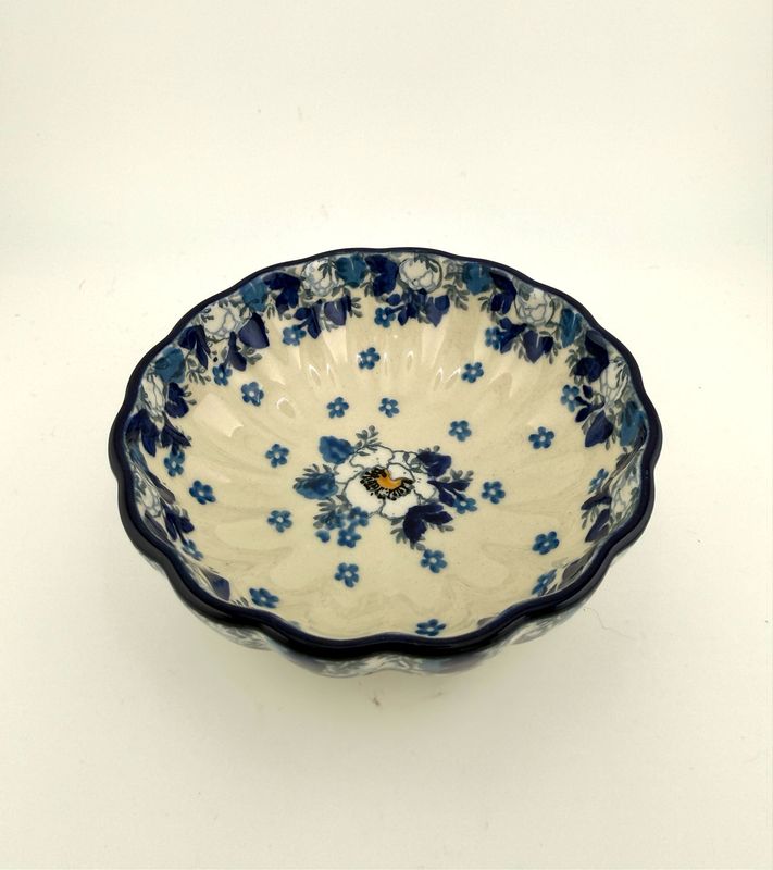 Scalloped Bowl - Shape 23 - 01405