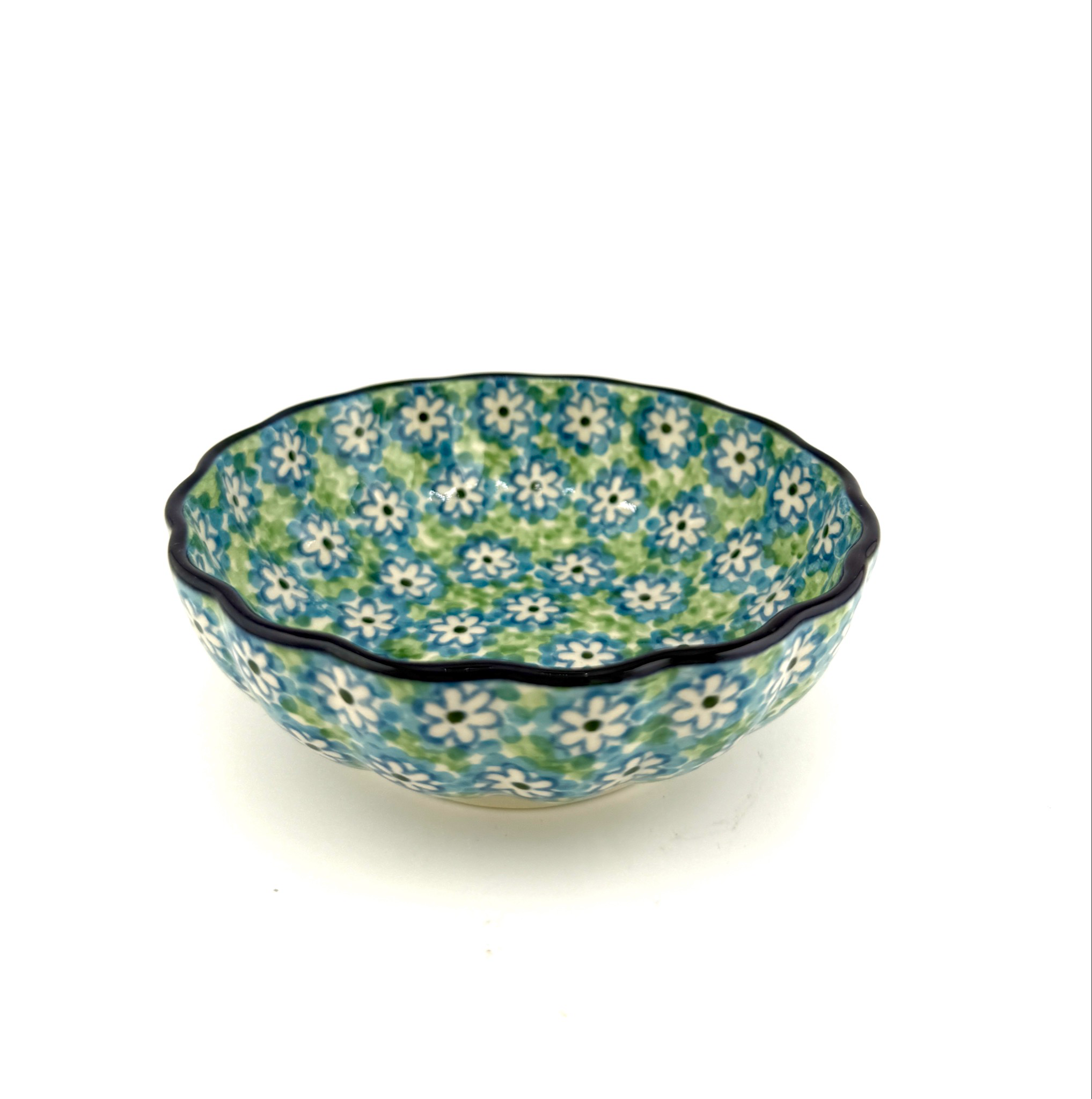 Scalloped Bowl - Shape 23 - 01409