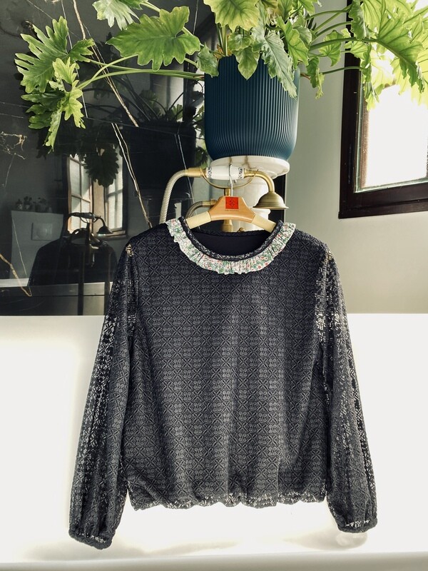 Sweatshirt ISABELLE en dentelle stretch
