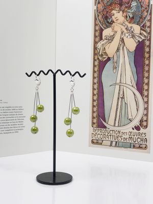 Boucle d'oreille AUGUSTINE verte