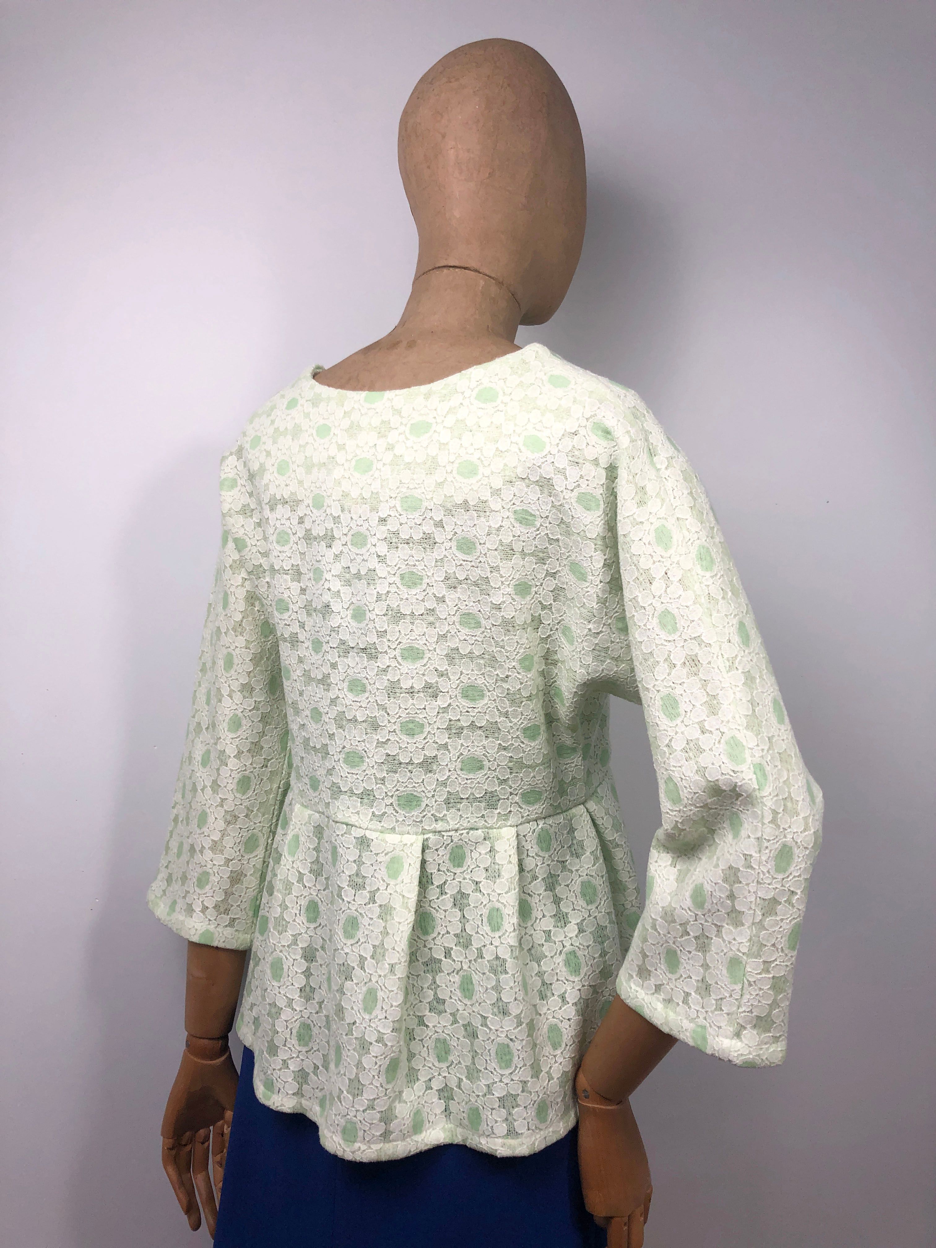 Veste BELLA en dentelle