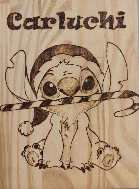 Pirograbado Especial Navidad Stich