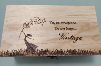 Joyero madera natural con ilustración Mediano