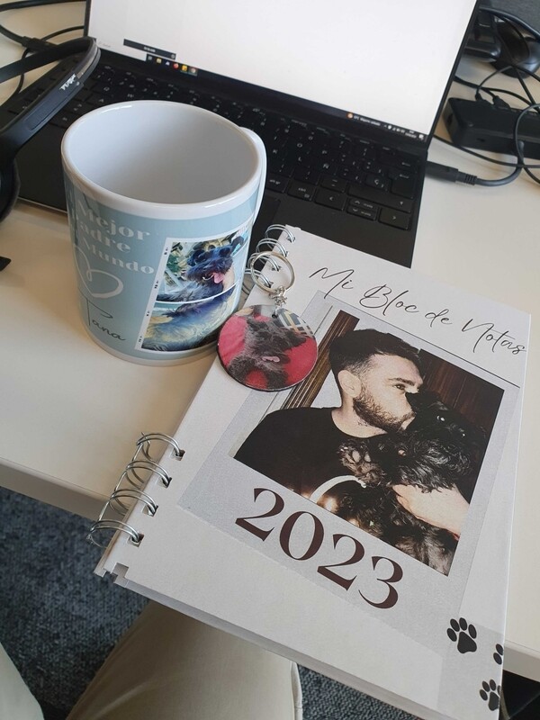 Pack personalizado Perrihijos Taza+Llavero+Libreta