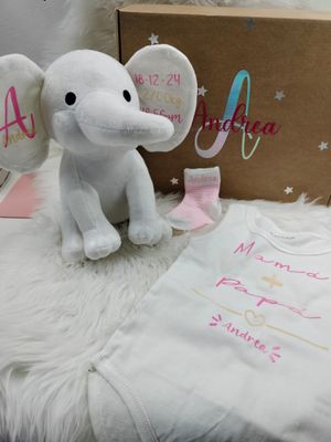 Pack regalo  bebé personalizado