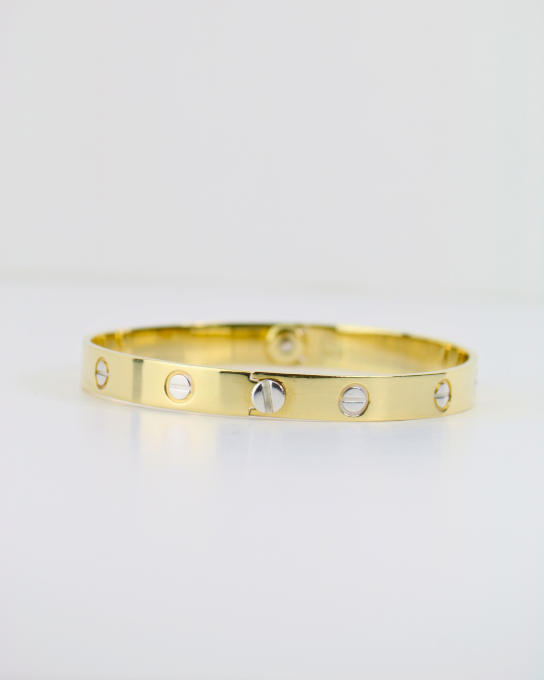 14kt Screw Engraved Bangle