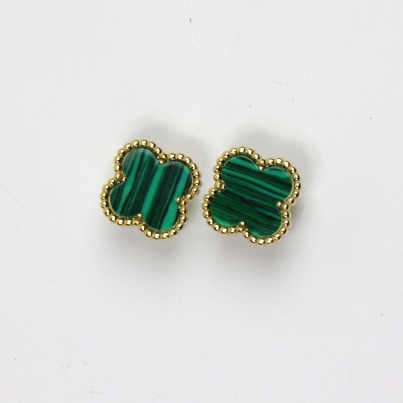 Green clover earrings