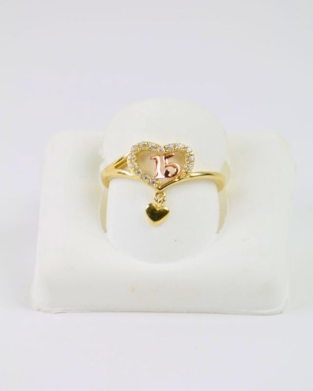 14K Yellow Gold Eternal Heart Sweet 15 Ring