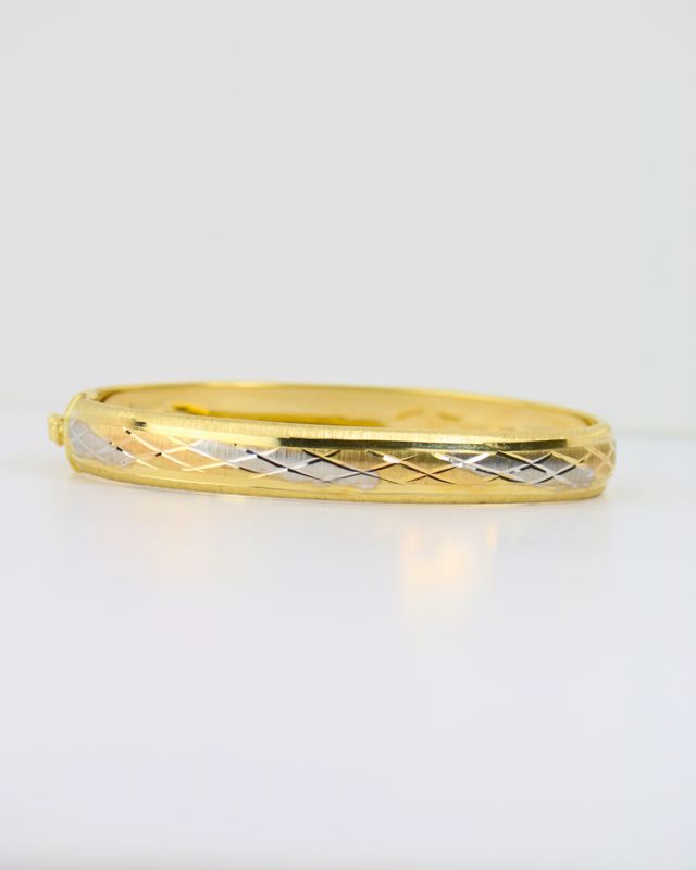 14kt Tri-Tone Engraved Triangle Bangle