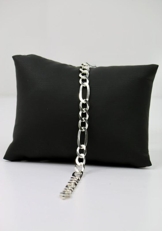 Men’s 9" Sterling Silver Figaro Link Bracelet