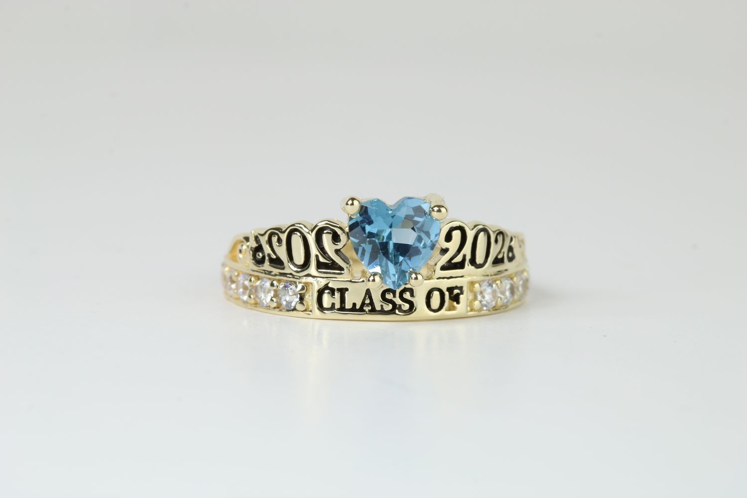 ​14K Gold Class of 2026 Graduation Ring – Heart-Shaped Blue CZ
