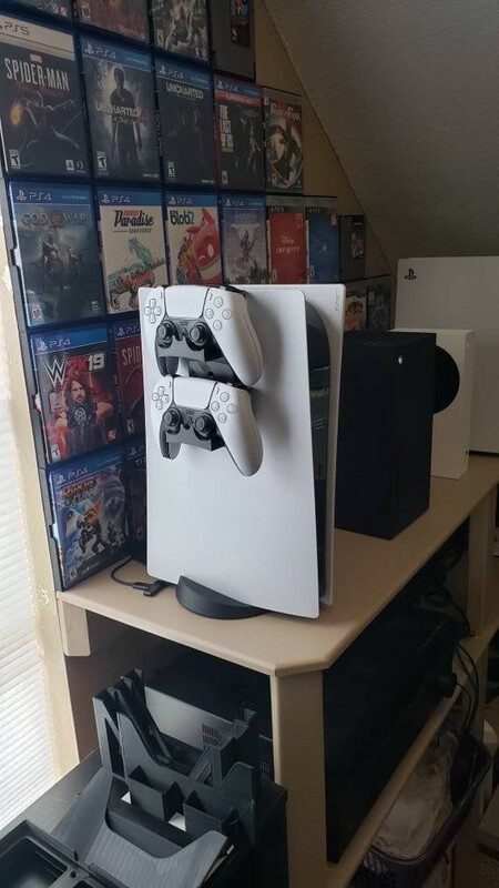 Wireless Gaming Controllers