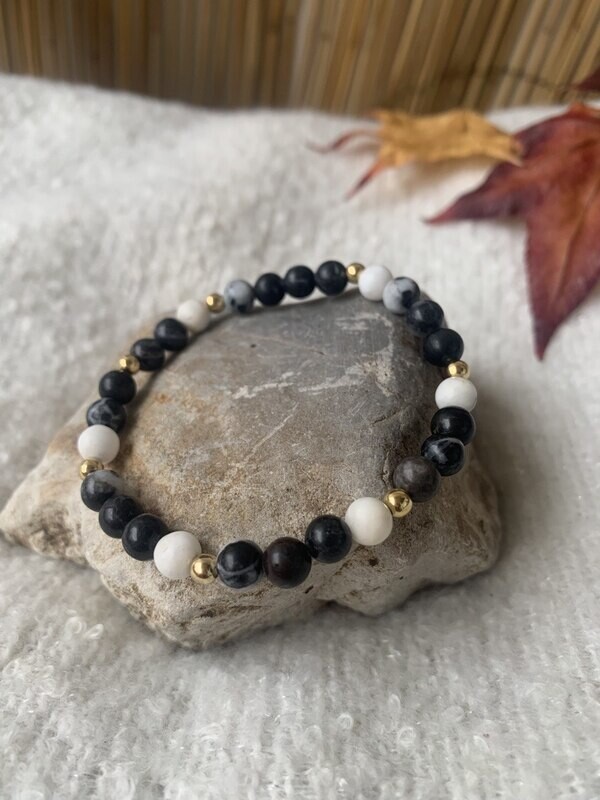 Bracelet élastique en Jaspe Zèbre • Perles intercalaires en plaqué or • 16cm •  1 disponible