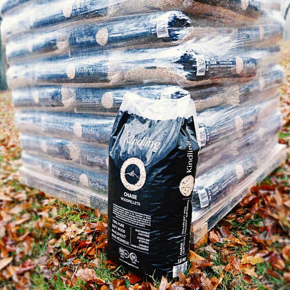 Granulés Pellets KINDLING CHASE – 100% bois résineux 72 sacs