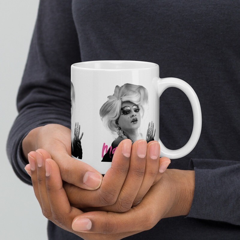 Tasse blanche laquée Mado Diva