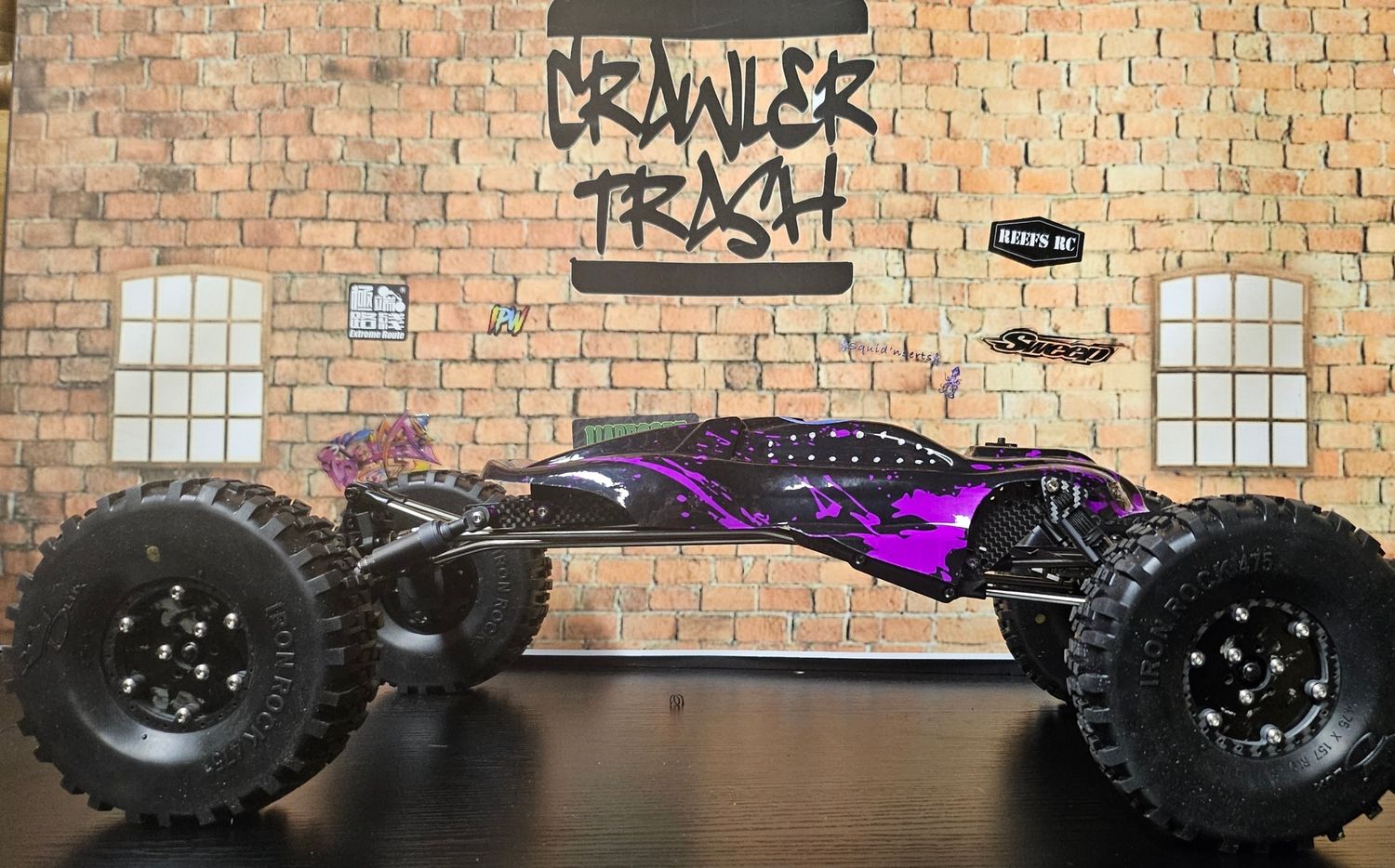 Carbonfiber Monarch chassis  with TI links