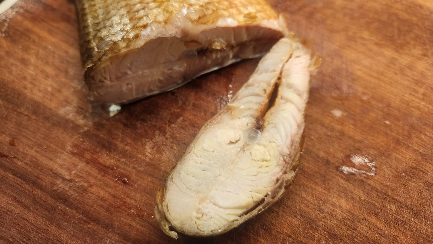 Fish (smoked): Smoked Whitefish (Canada)