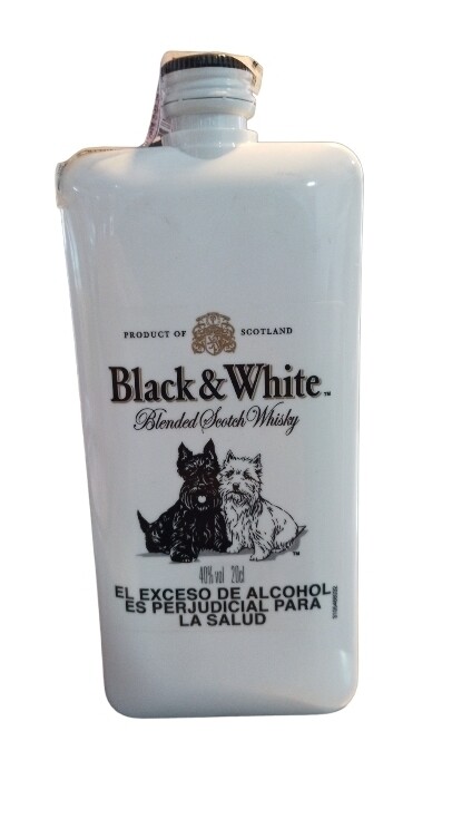 Whisky Black and White 200 ml