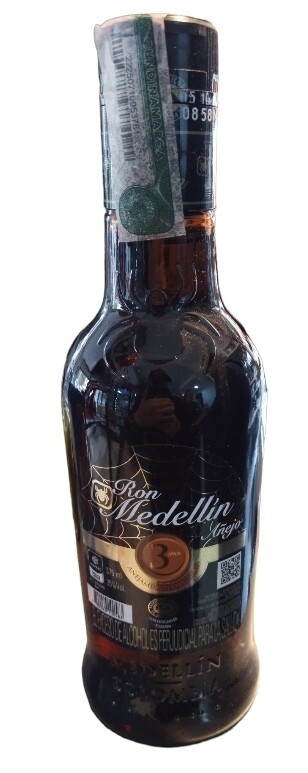 Ron Medellin Añejo 375 ml