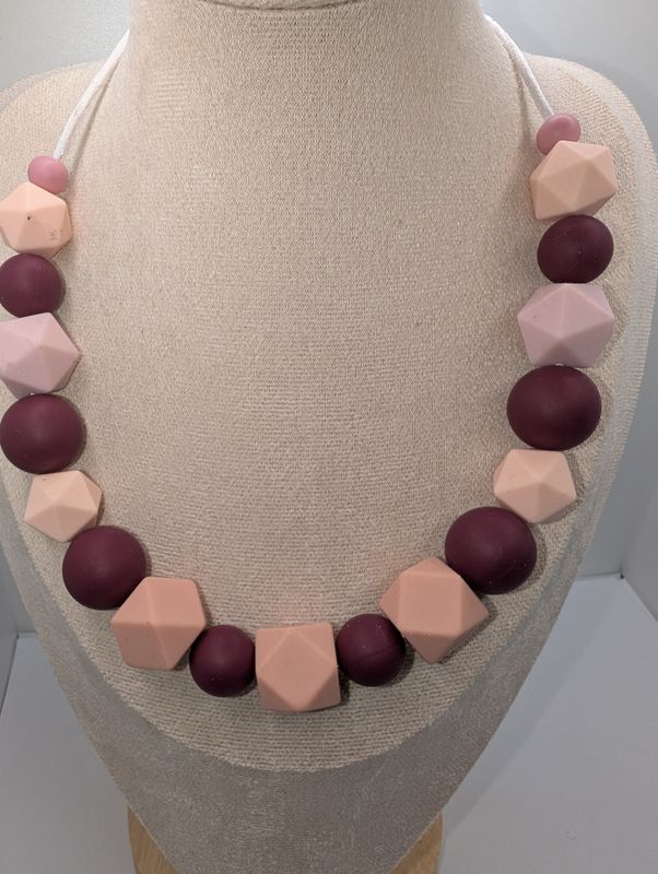 Collier de portage ou d allaitement. Créé et confectionné par Calinou. (Testé -homologué en laboratoire)