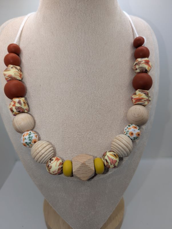 Collier de portage ou d allaitement. Créé et confectionné par calinou. (Testé -homologué en laboratoire)