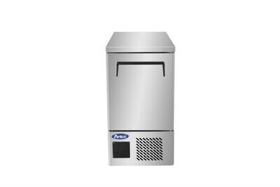 Kompakter Umluft Unterbautiefkühltisch (schmal)