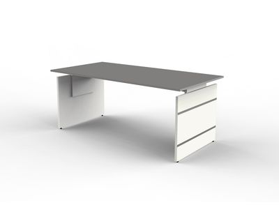 Schreibtisch Form 4 mit Wangen-Gestell | Wahlweise mit Anbau-Tisch Schreibtisch Form 4 mit Wangen-Gestell | Wahlweise mit Anbau-Tisch