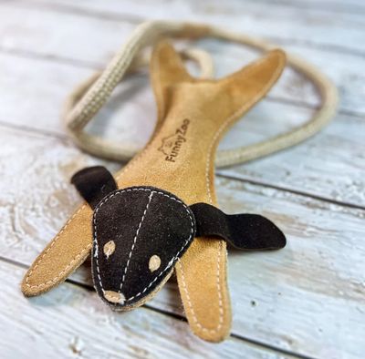 Hundespielzeug Hase am Seil aus Leder Hundespielzeug Hase am Seil aus Leder