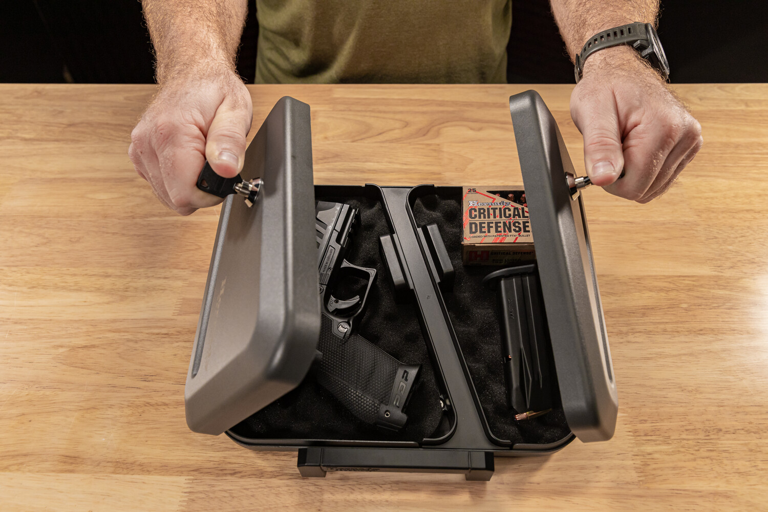 Hornady Dual-lid, Horn 95229          Dual Lid Lock Box W/keys