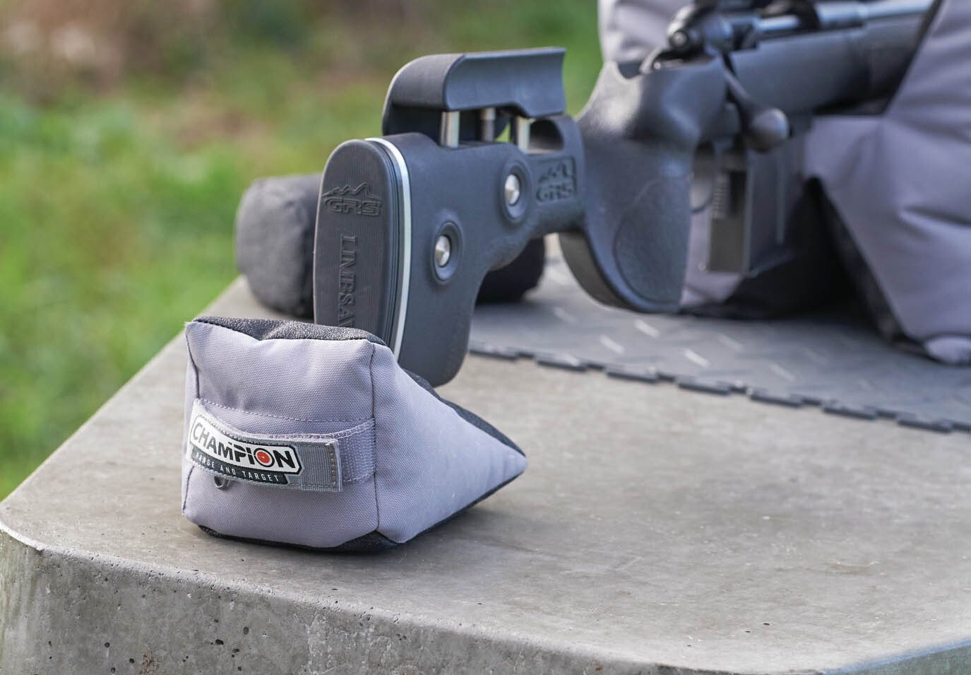 Champion Targets Shooting Bag, Champ 40890      Wedge Rear Bag