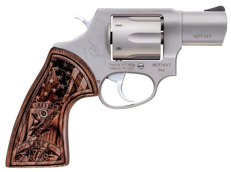 Taurus 605 357mag Ss/wd Flag 5sh 2 Taurus 605 357mag Ss/wd Flag 5sh 2"