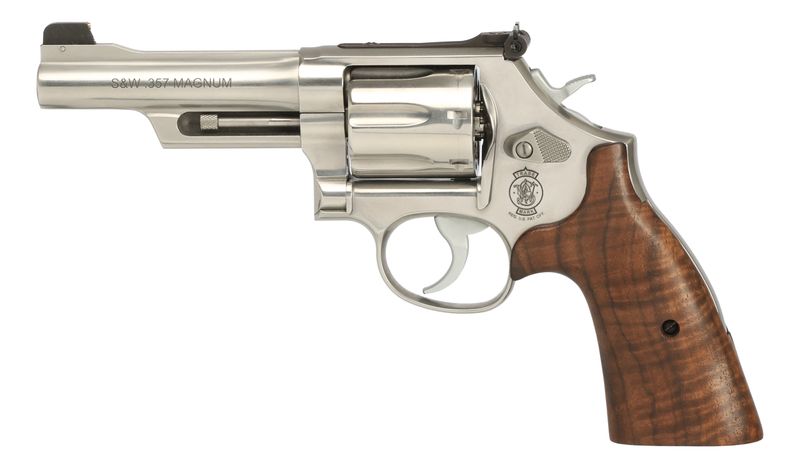 Smith and Wesson 686 Mountain Gun 357mag 4 Smith and Wesson 686 Mountain Gun 357mag 4" Ss